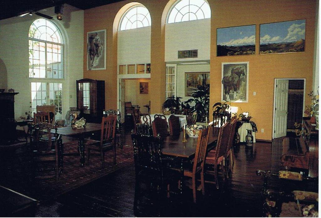 Lundeen Inn Of The Arts لاس كروسيس، نيومكسيكو المظهر الخارجي الصورة
