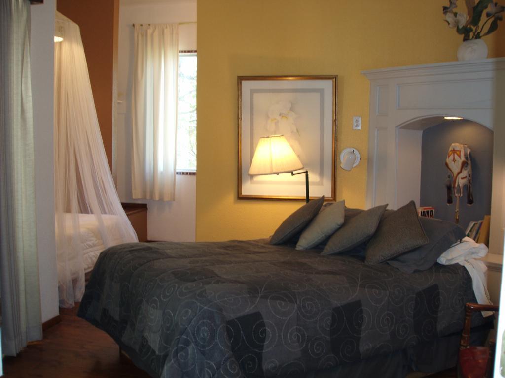 Lundeen Inn Of The Arts لاس كروسيس، نيومكسيكو المظهر الخارجي الصورة
